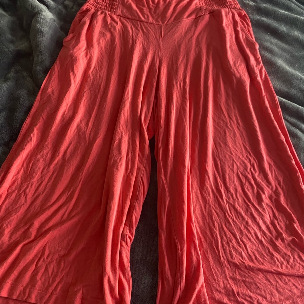 Coral gaucho Pants